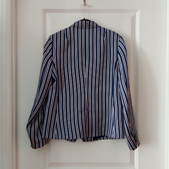 Banana republic double breasted blazer - Picture 3 of 4